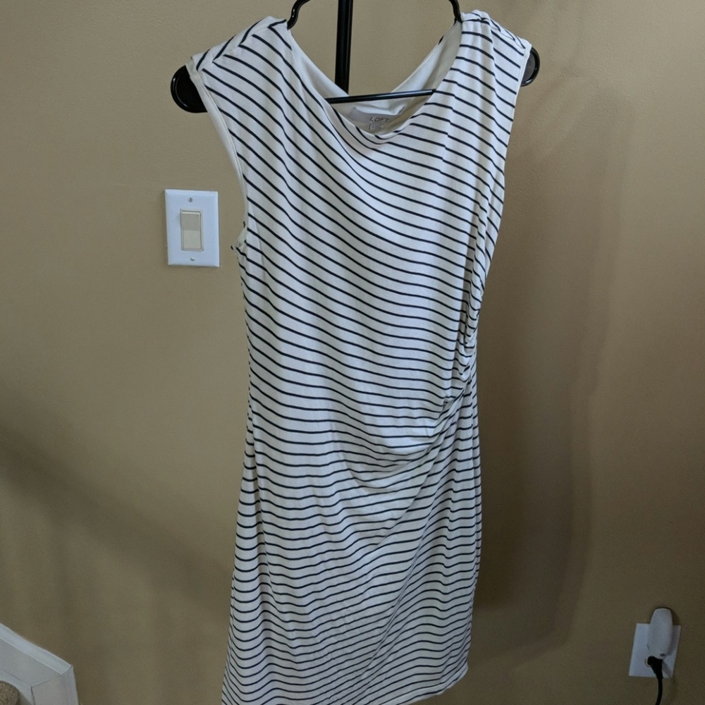 Like new Loft formal dress size small petite